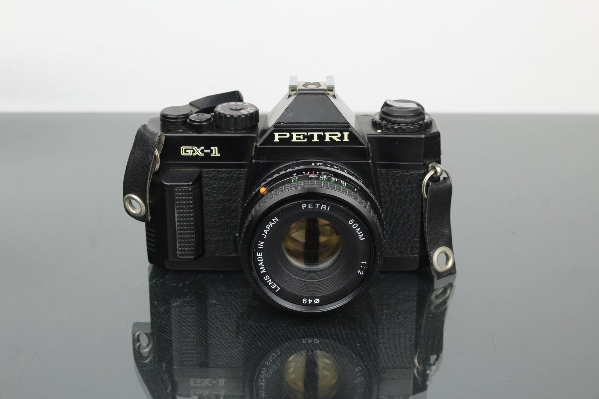 Petri GX - 1 + Petri 50mm 1:2 - Dutch|Thrift
