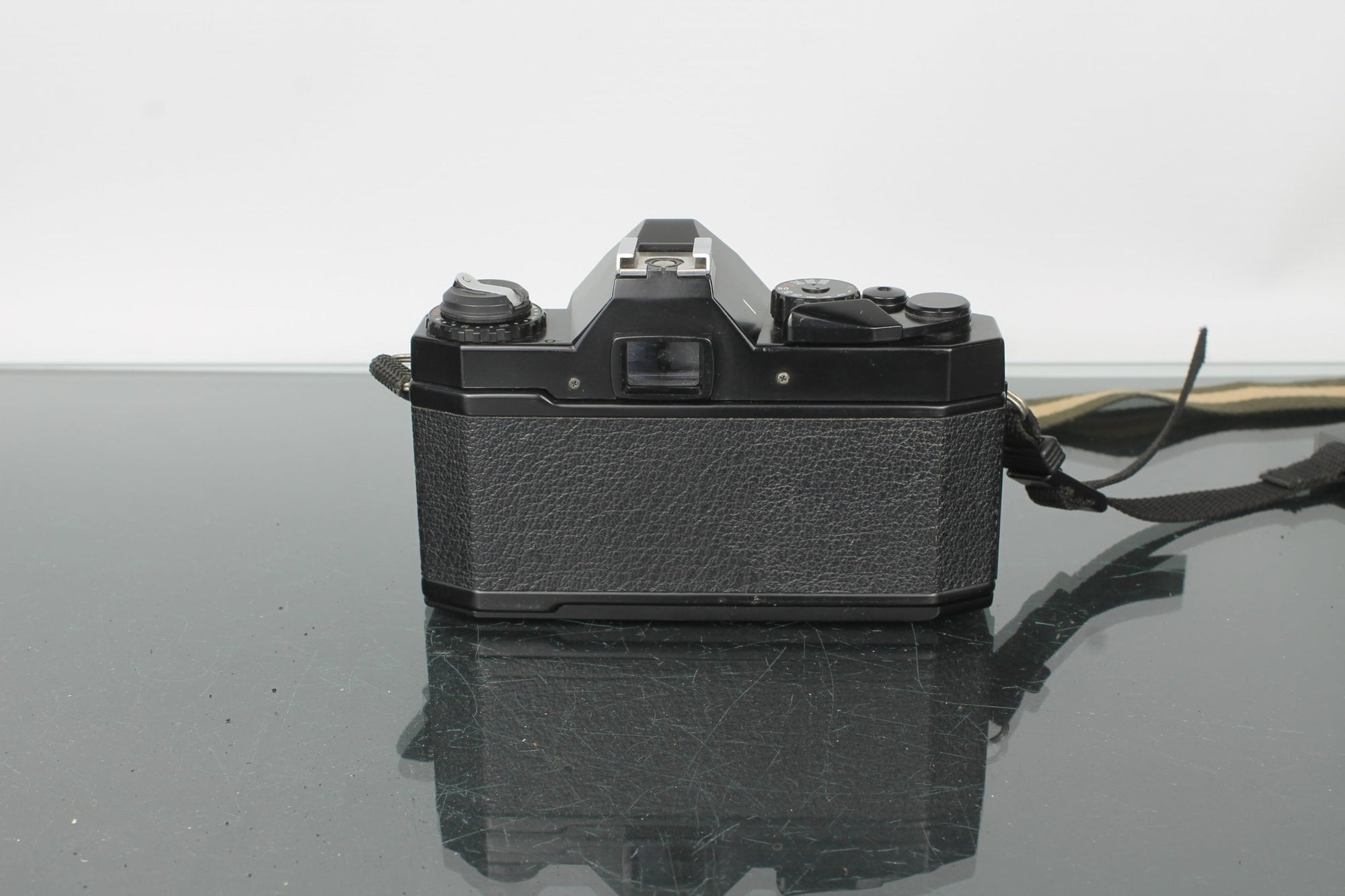 Petri GX - 1 + Rikenon 50mm f/2 - Dutch|Thrift