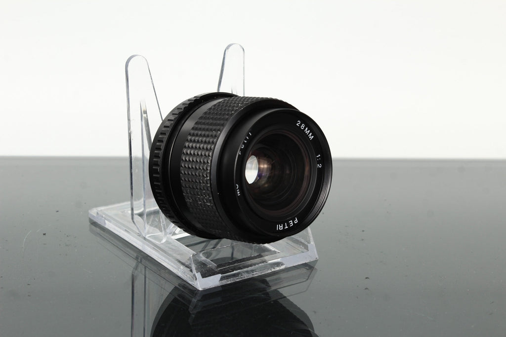 Petri MC 28mm f/2 - Dutch|Thrift