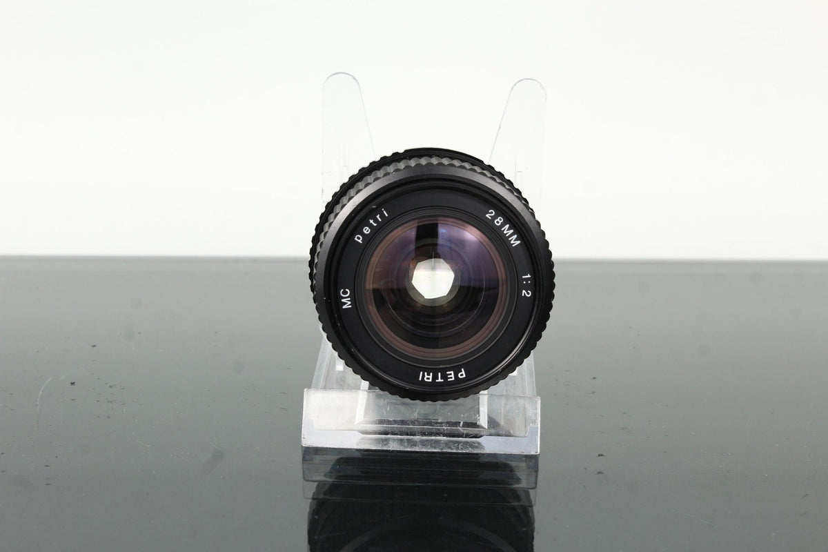 Petri MC 28mm f/2 - Dutch|Thrift
