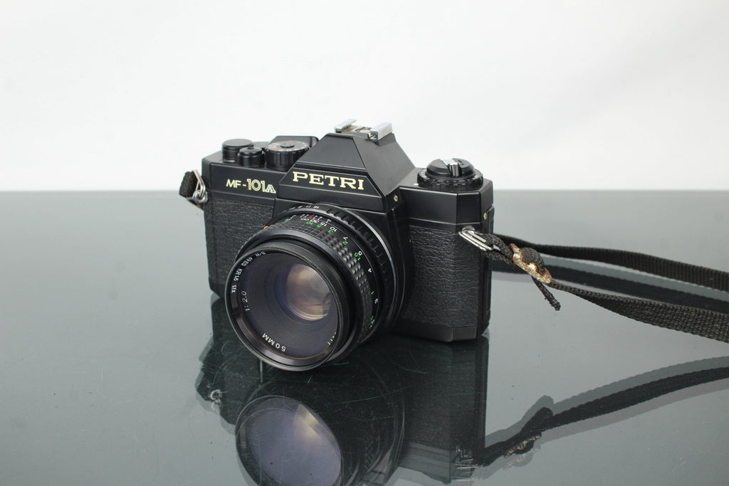 Petri MF - 101A + 50mm 1:2.0 lens - Dutch|Thrift