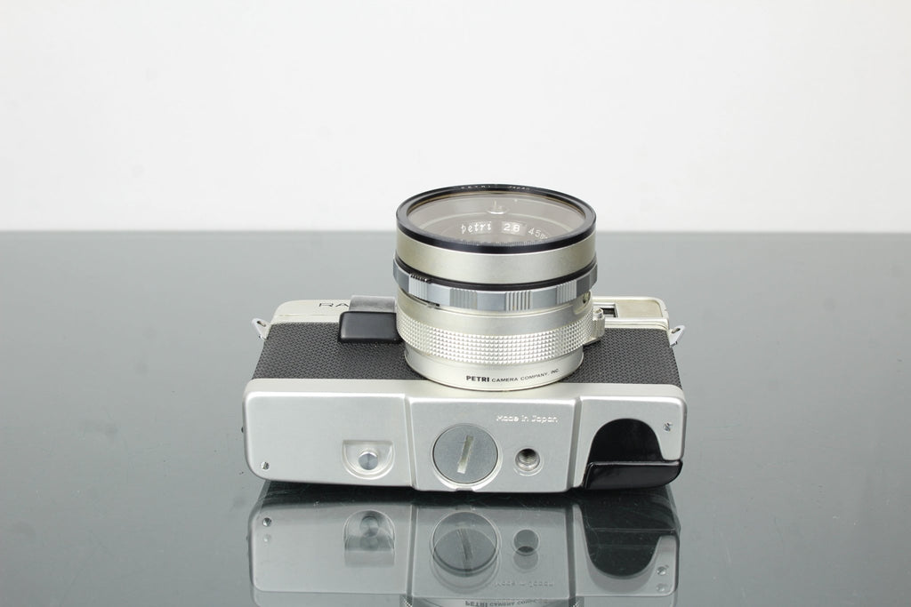 Petri Racer Rangefinder - Dutch|Thrift