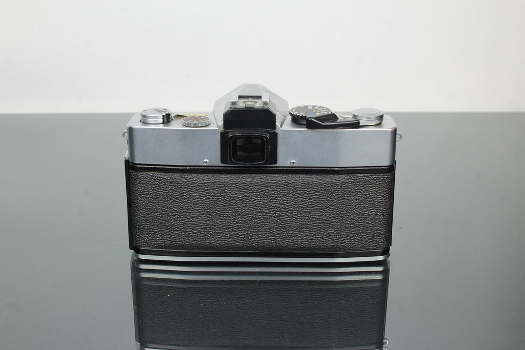 Petri TTL + 55mm 1.8 Petri lens - Dutch|Thrift