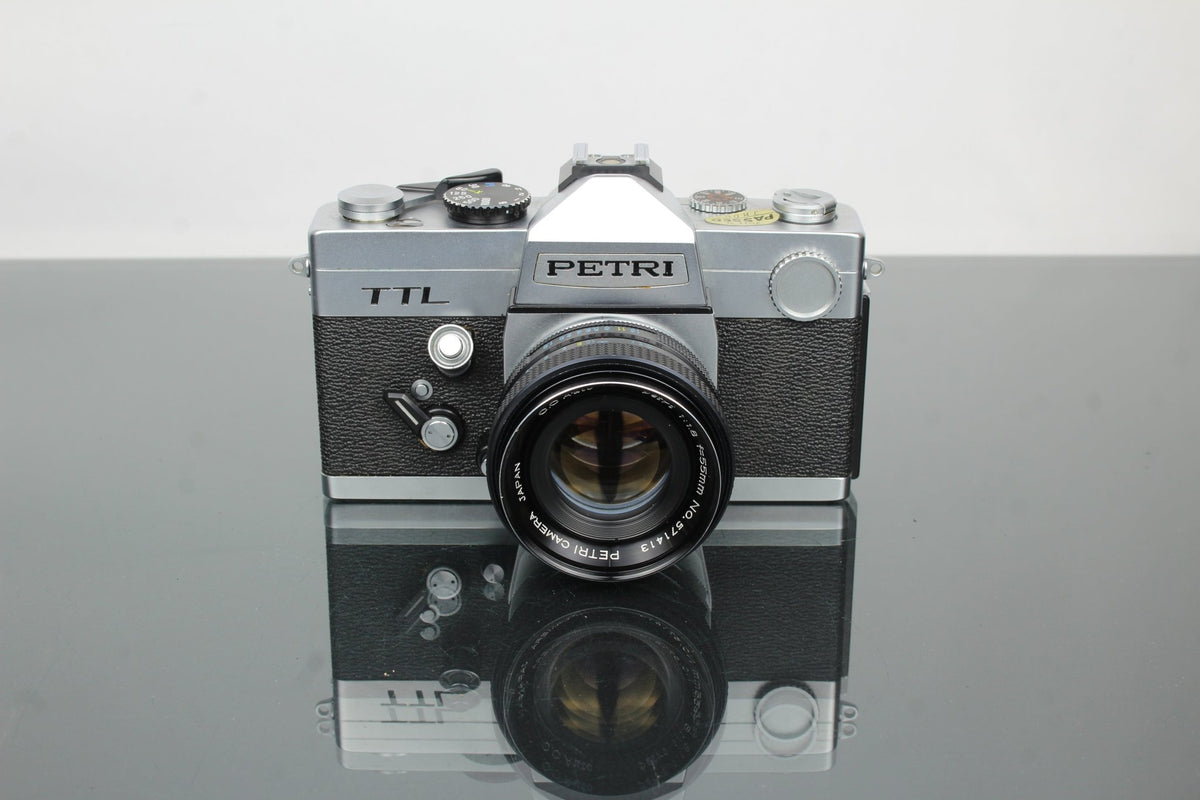 Petri TTL + 55mm 1.8 Petri lens - Dutch|Thrift
