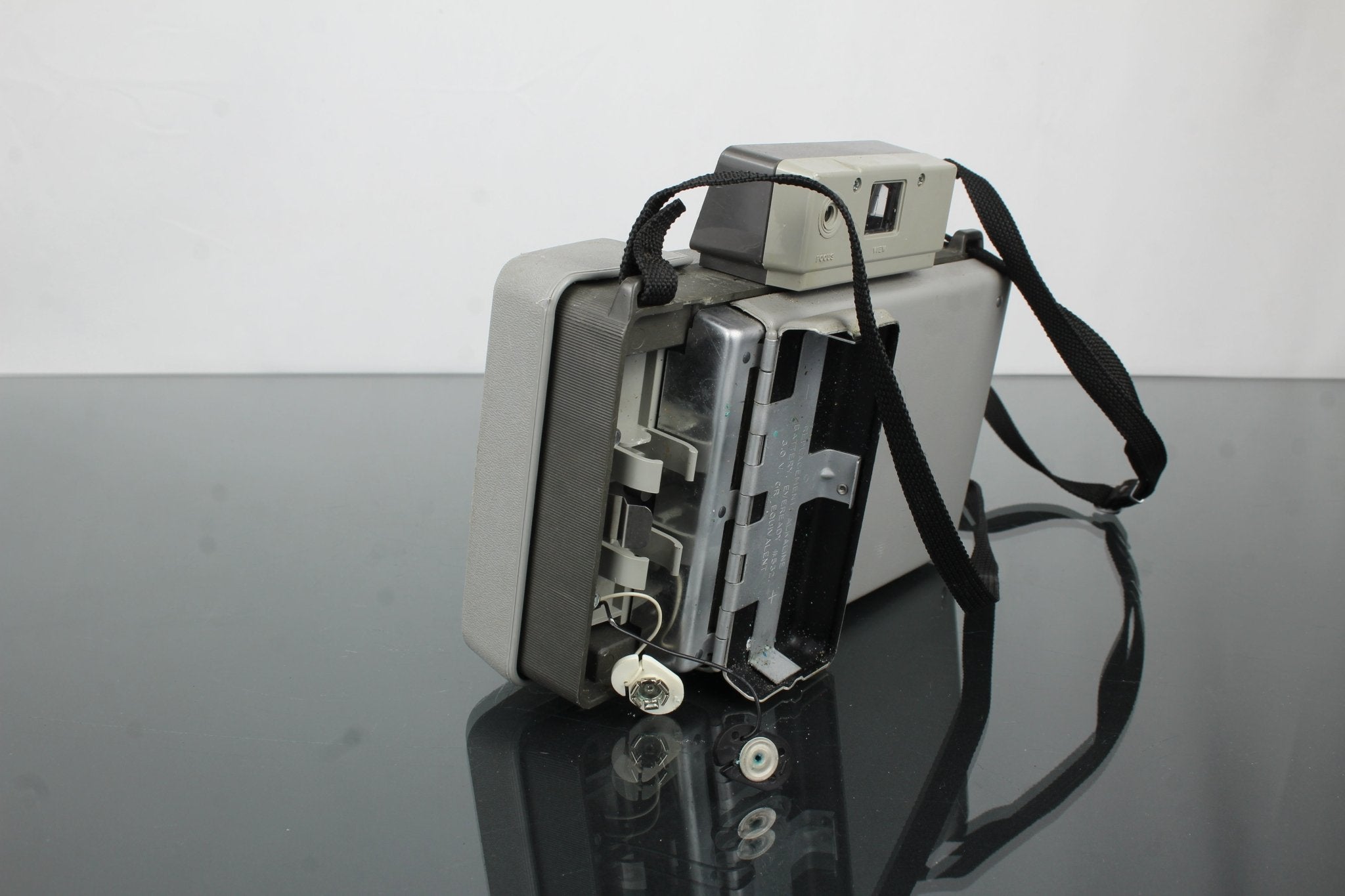 Polaroid 320 – Dutch|Thrift