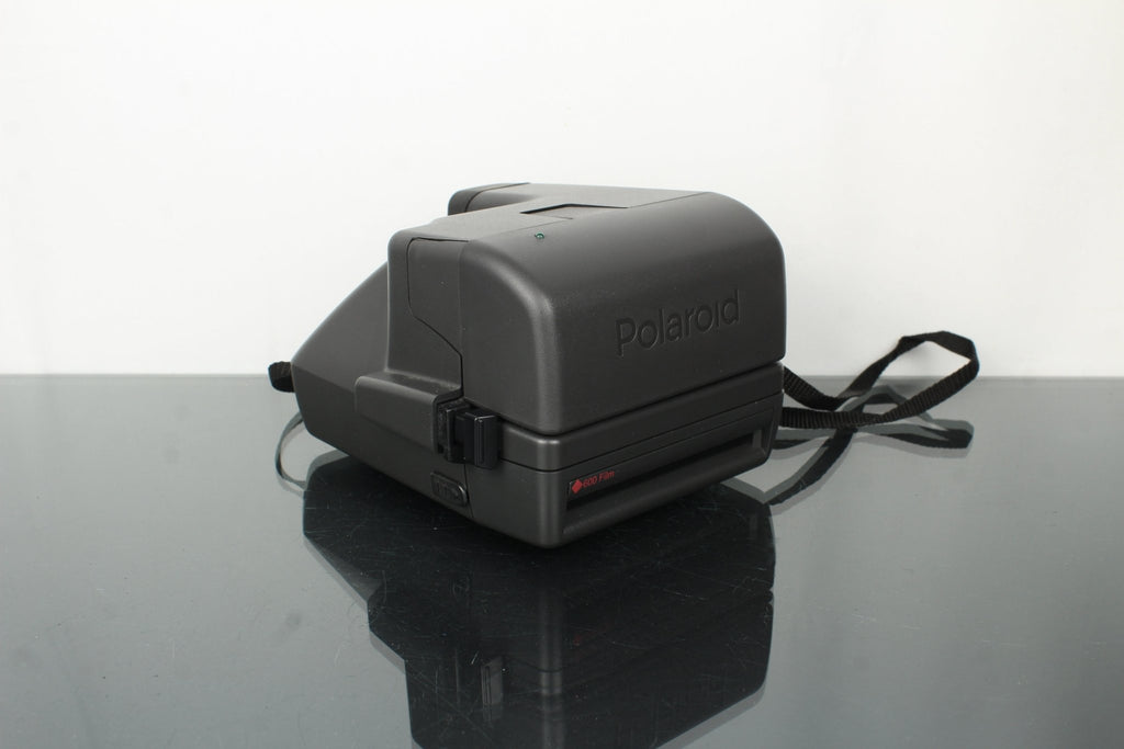 Polaroid 636 Close Up Camera - Dutch|Thrift