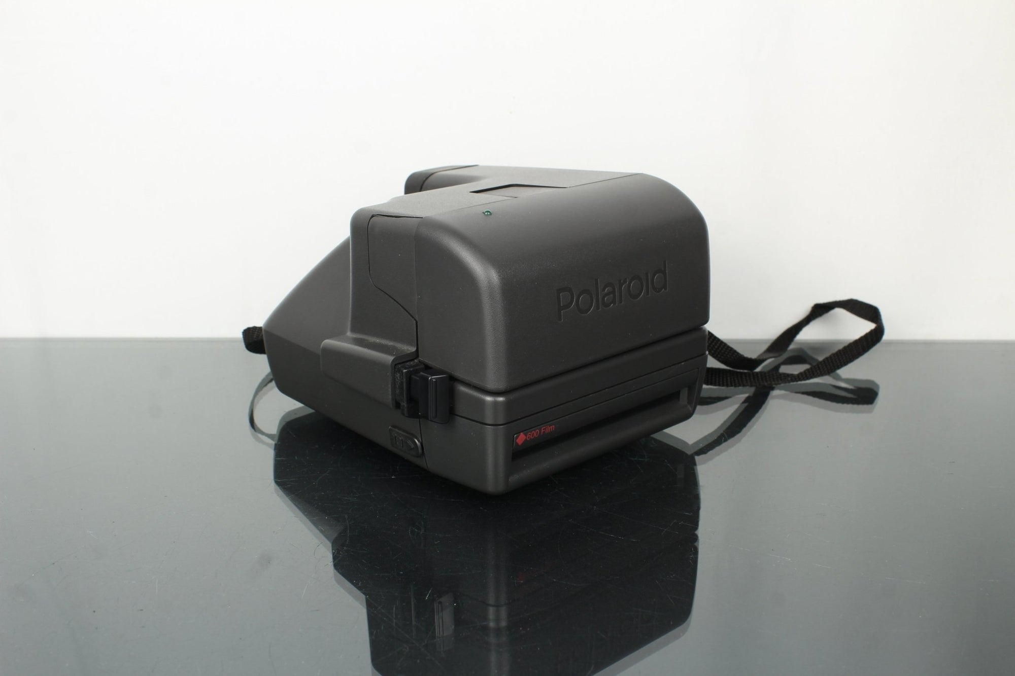 Polaroid 636 Close Up Camera - Dutch|Thrift