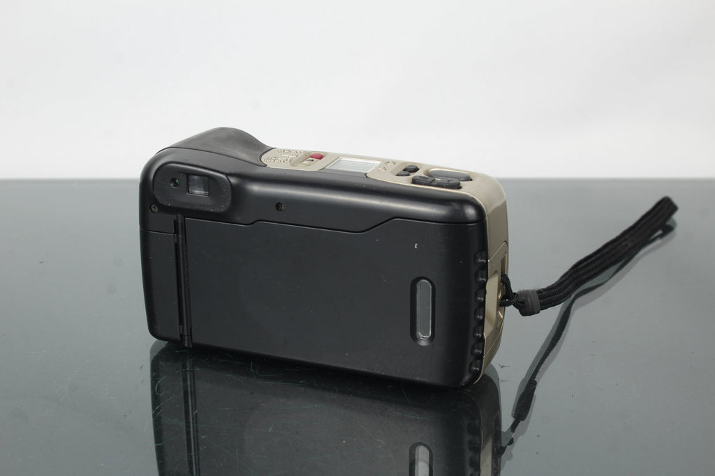 Polaroid 900 Z - Dutch|Thrift