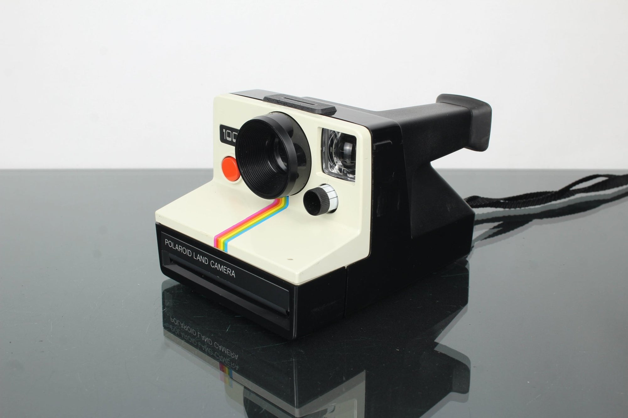 Polaroid Land Camera 1000 - Dutch|Thrift