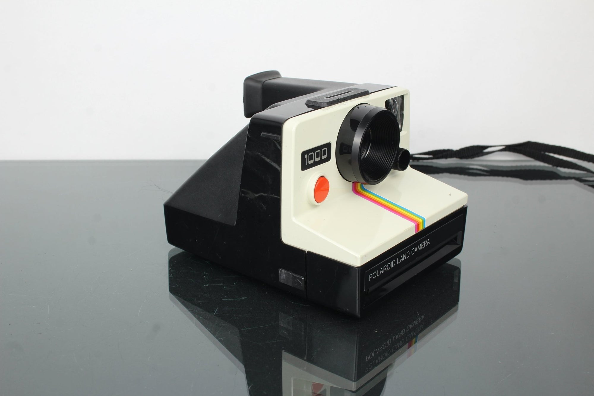 Polaroid Land Camera 1000 - Dutch|Thrift