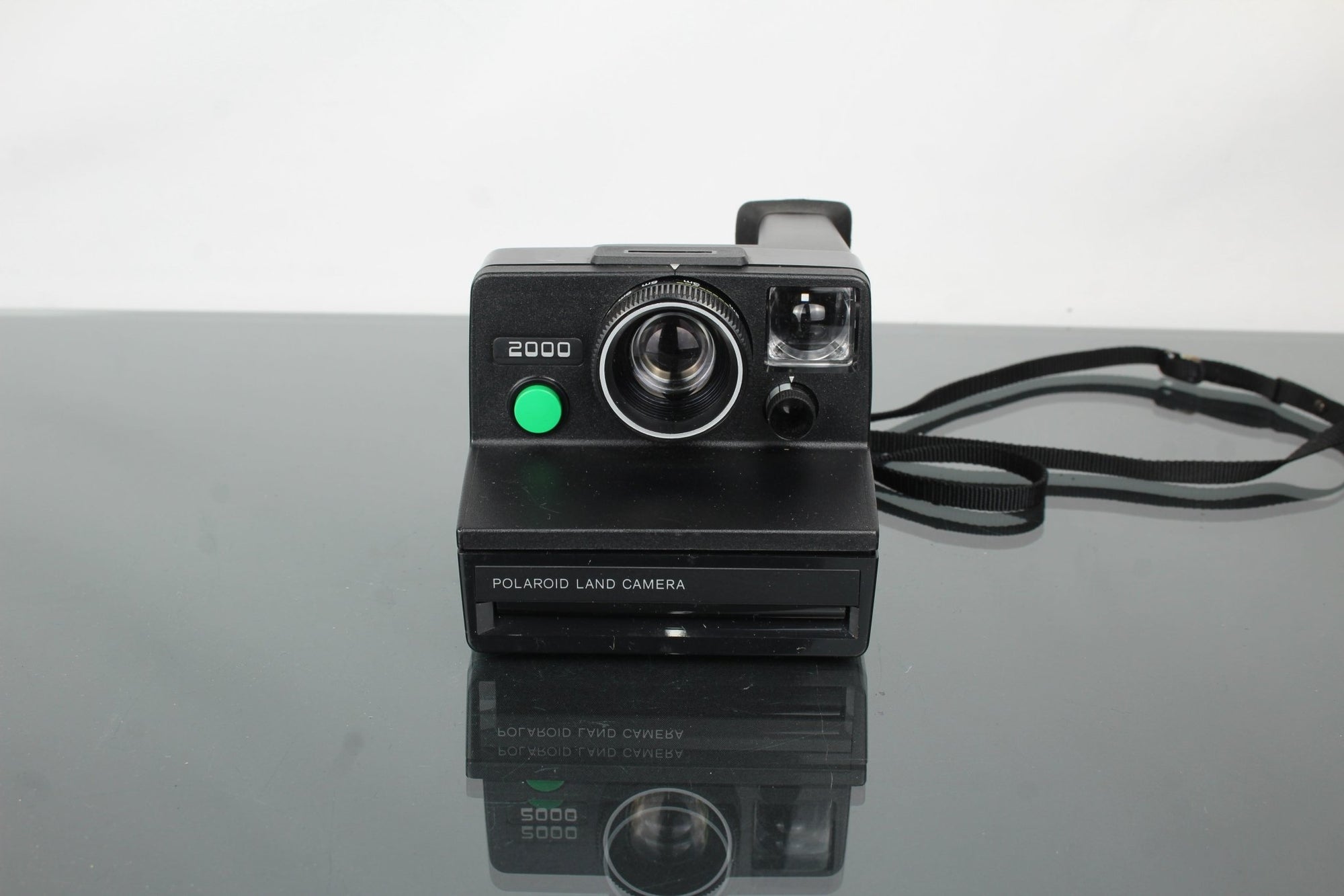 Polaroid Land Camera 2000 - Dutch|Thrift