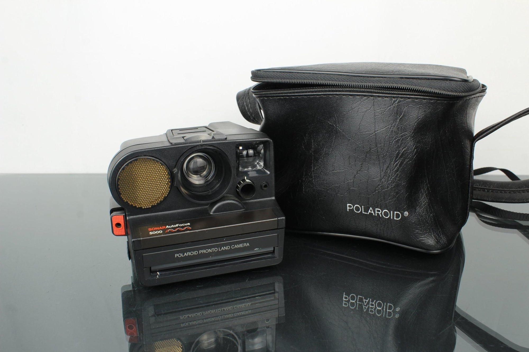 Polaroid Pronto Land Camera Sonar Autofocus 5000 - Dutch|Thrift