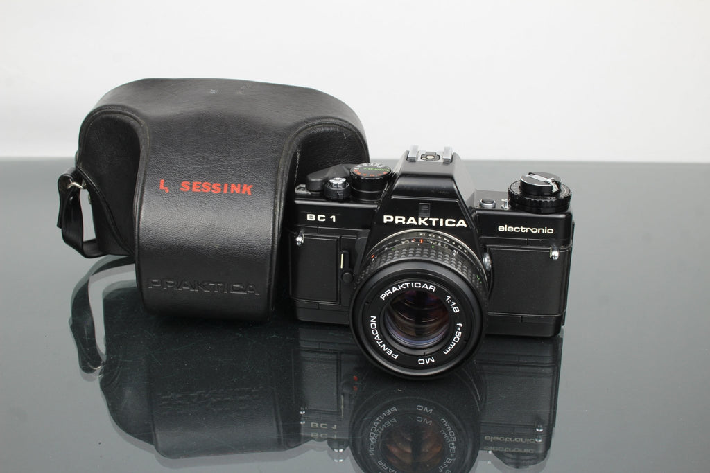 Praktica BC 1 + Prakticar 50mm 1.8 lens - Dutch|Thrift