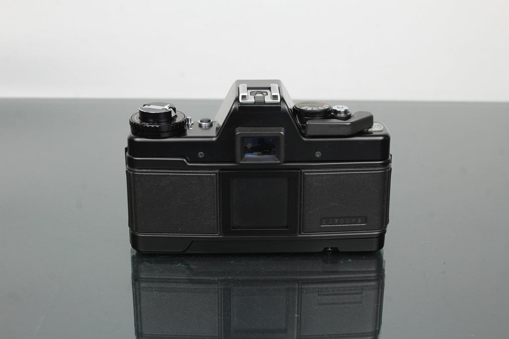 Praktica BC 1 + Prakticar 50mm 1.8 lens - Dutch|Thrift