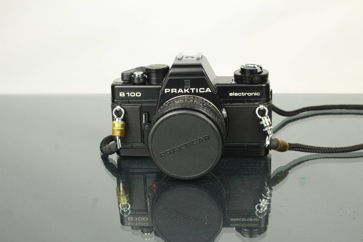Praktica Electronic B100 + Prakticar 50mm 1.8 lens - Dutch|Thrift