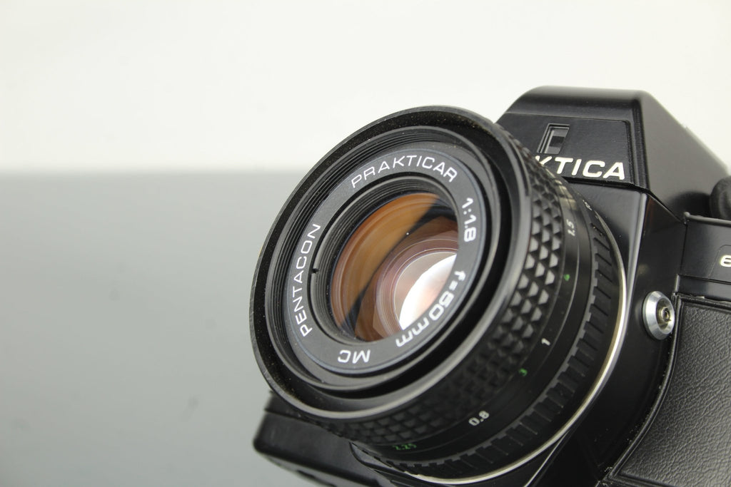 Praktica Electronic B100 + Prakticar 50mm 1.8 lens - Dutch|Thrift