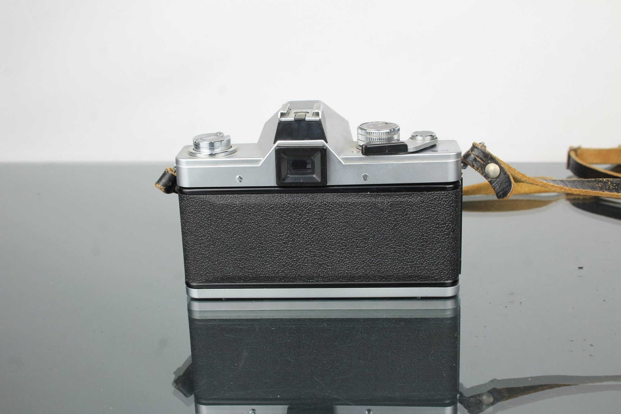 Praktica LTL 3 + Pentacon 50mm 1.8 lens - Dutch|Thrift