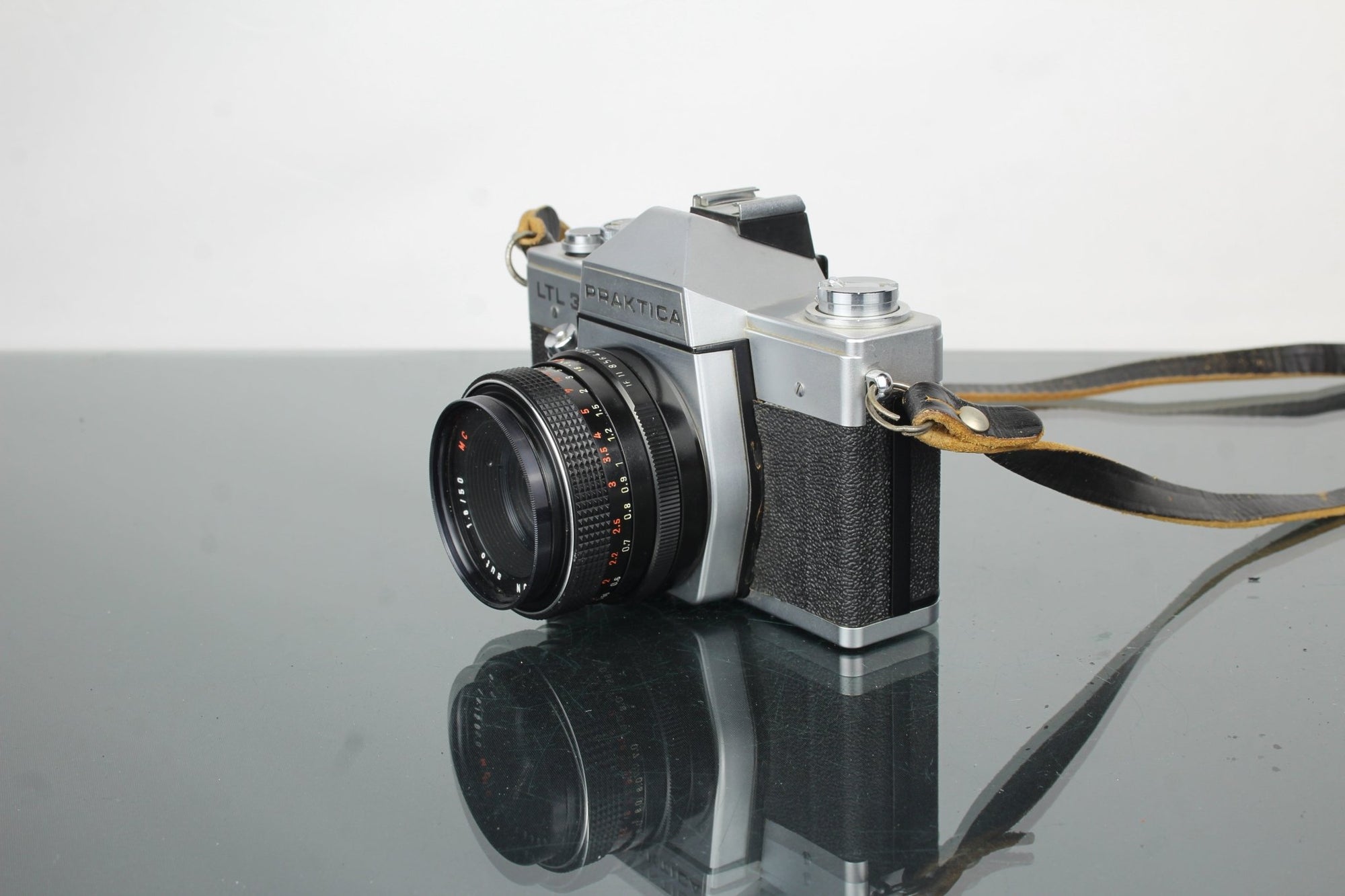 Praktica LTL 3 + Pentacon 50mm 1.8 lens - Dutch|Thrift