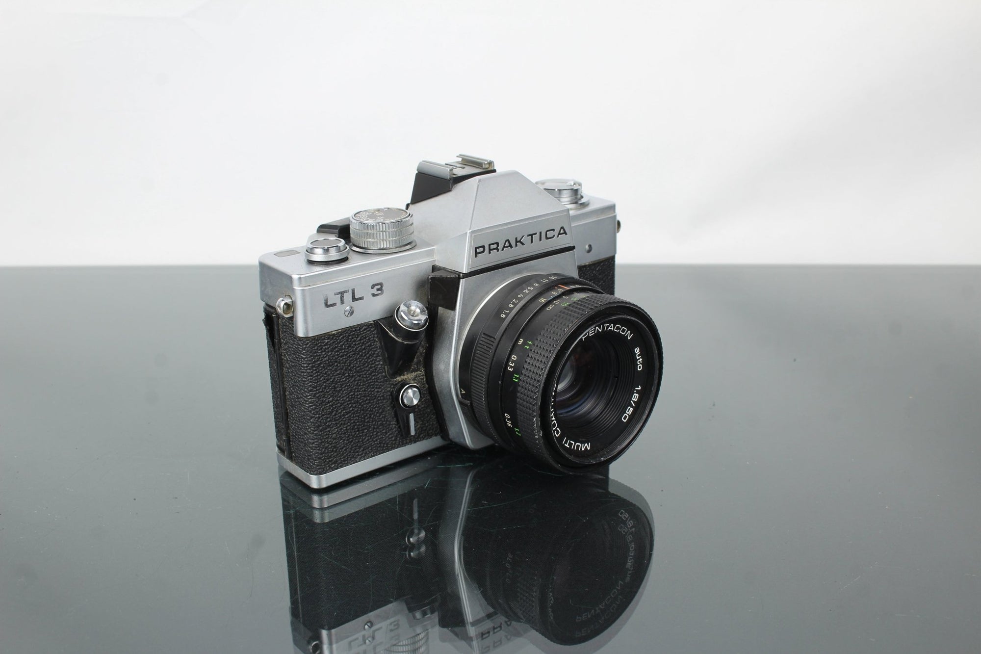 Praktica LTL + 50mm 1.8 Pentacon M42 lens - Dutch|Thrift