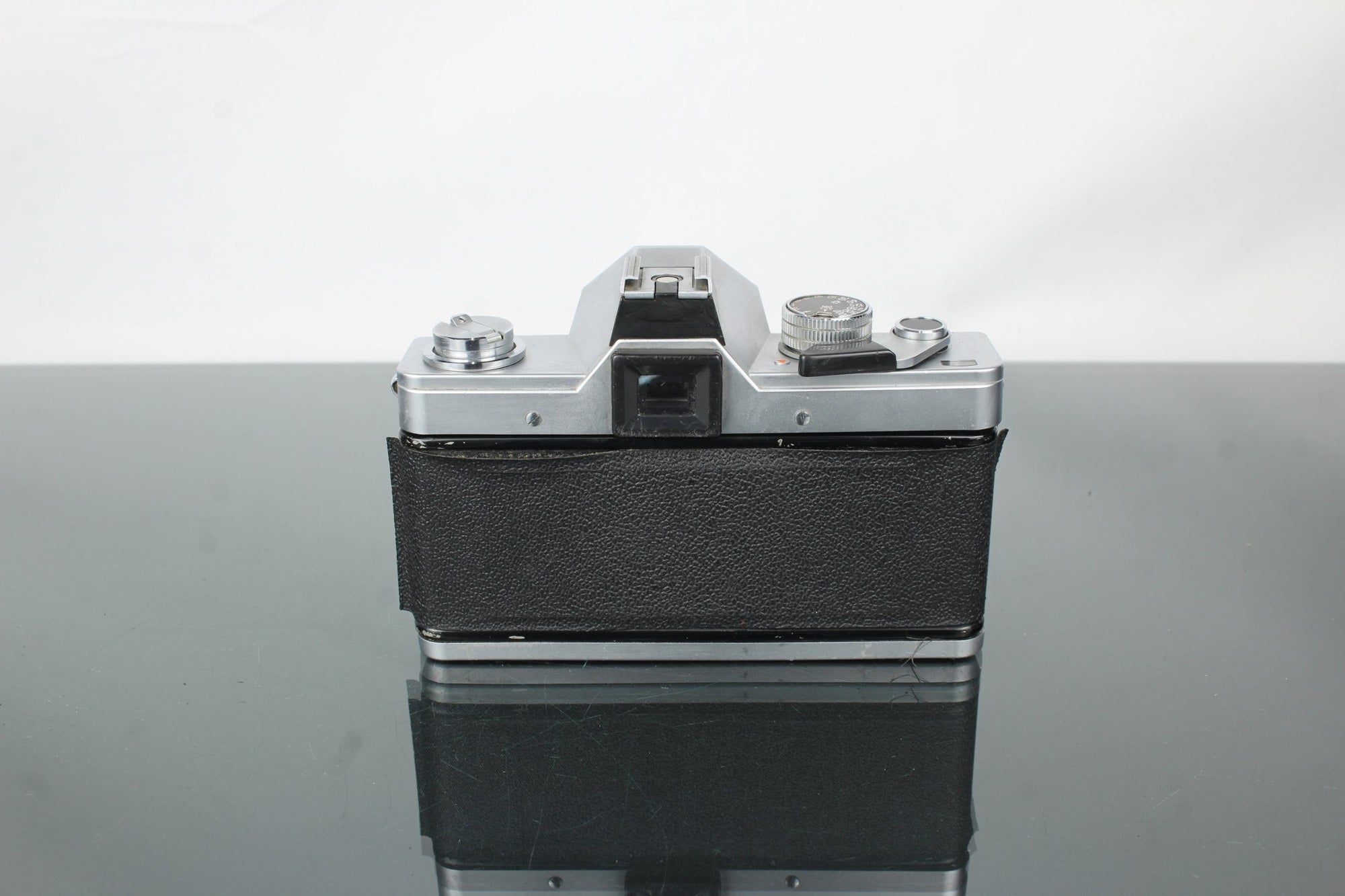 Praktica LTL + 50mm 1.8 Pentacon M42 lens - Dutch|Thrift