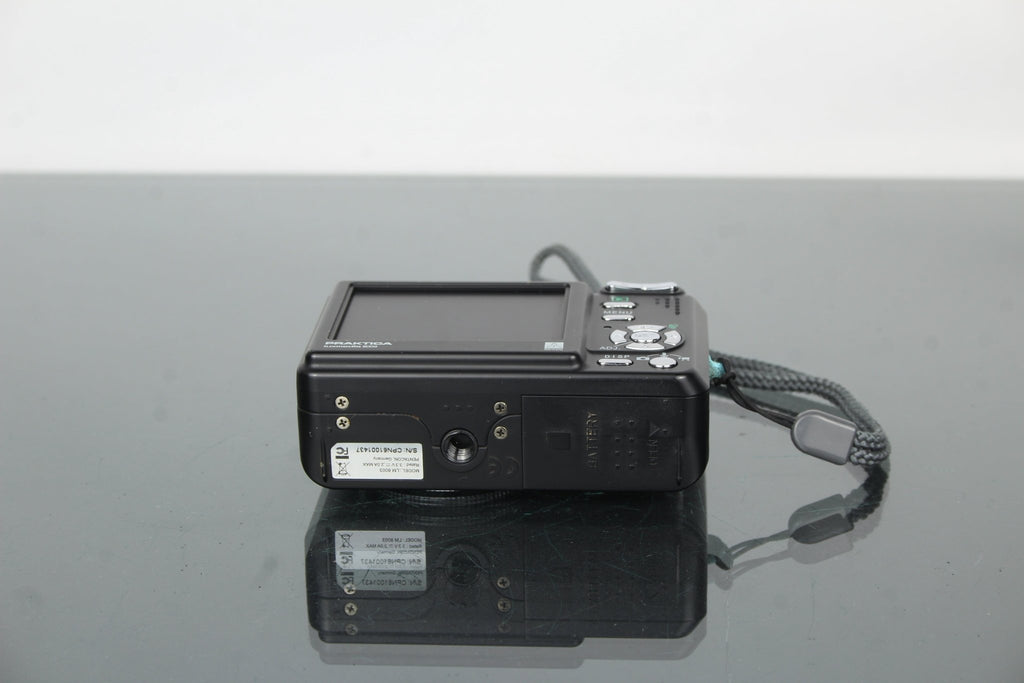 Praktica Luxmedia 8003 - Dutch|Thrift