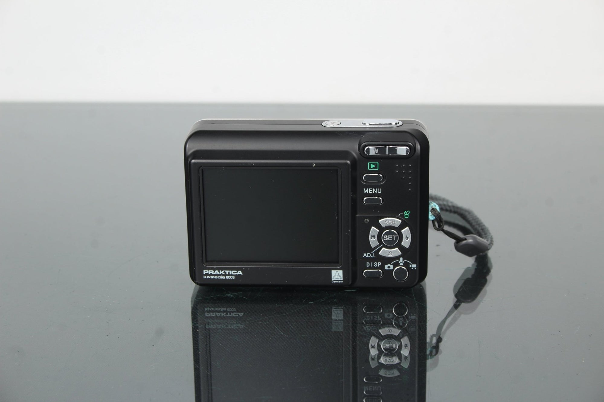 Praktica Luxmedia 8003 - Dutch|Thrift