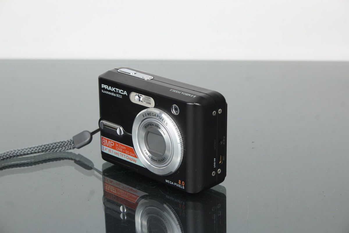 Praktica Luxmedia 8003 - Dutch|Thrift