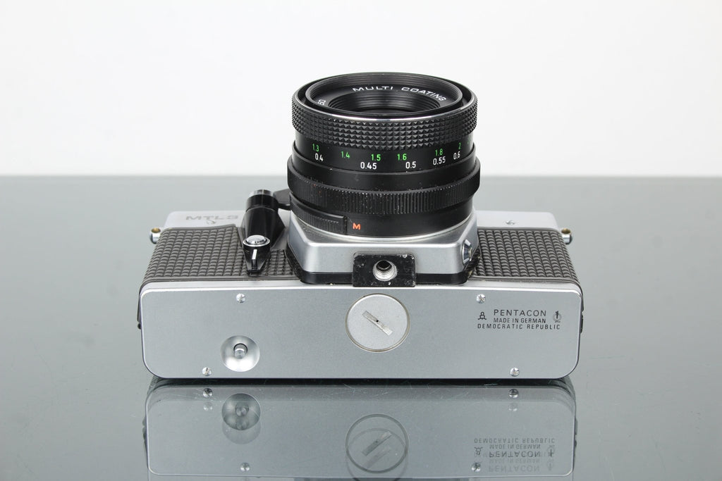 Praktica MTL 3 + 50mm f/2.8 Pentacon lens (M42 mount) - Dutch|Thrift