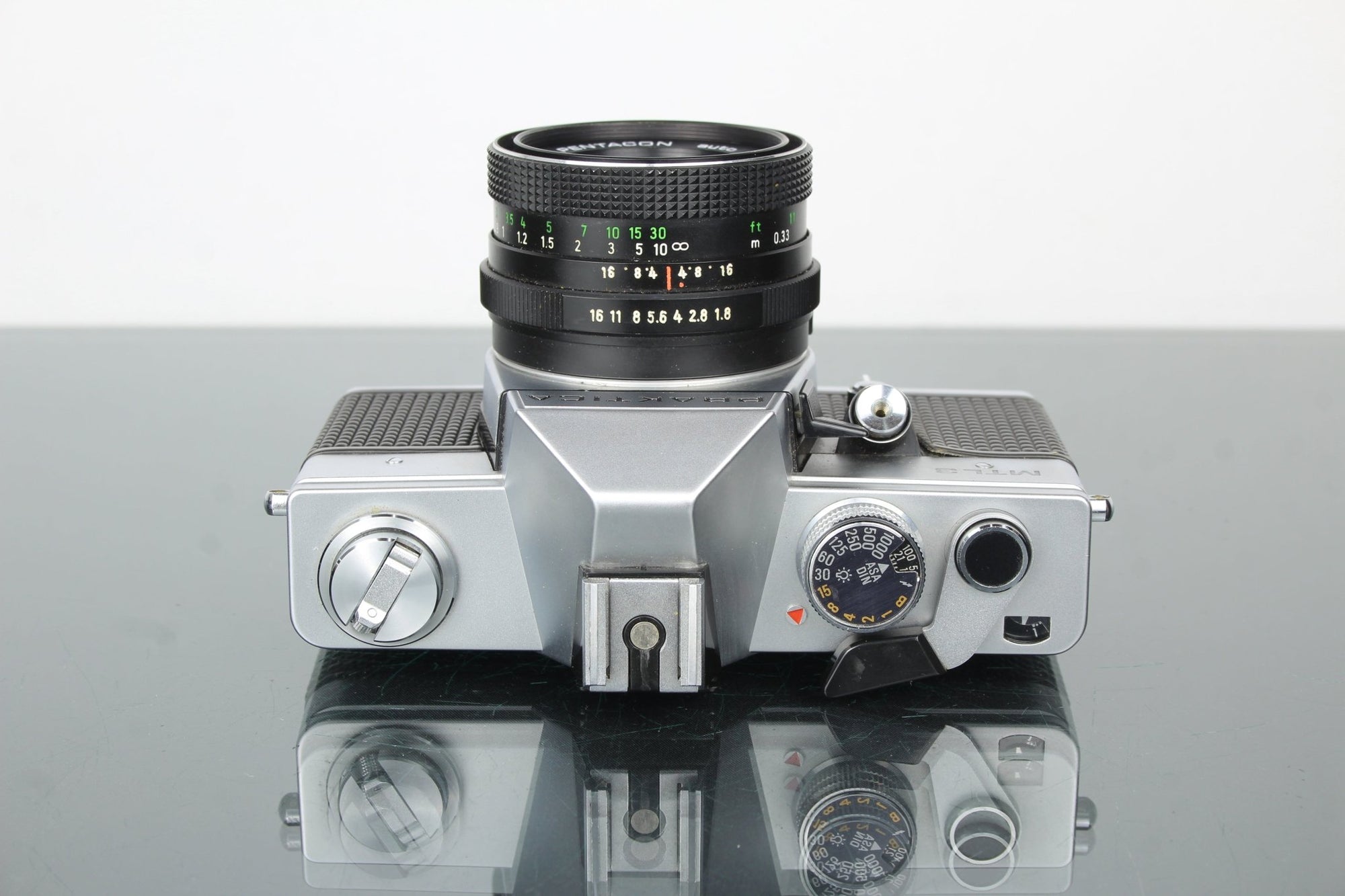 Praktica MTL 3 + 50mm f/2.8 Pentacon lens (M42 mount) - Dutch|Thrift