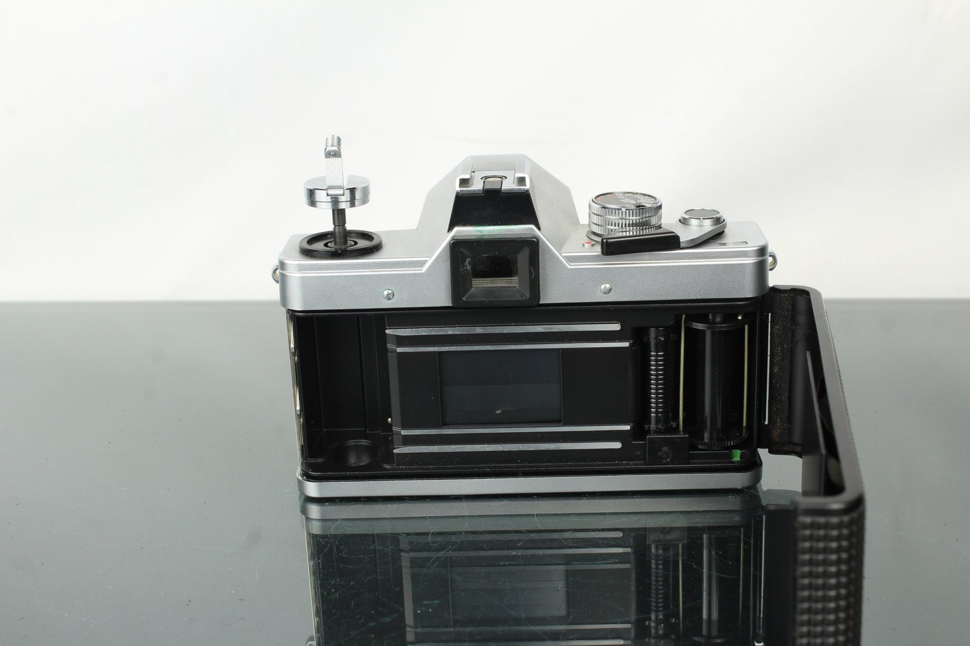 Praktica MTL3 + Pentacon Auto 1.8/50 Multi Coating lens - Dutch|Thrift