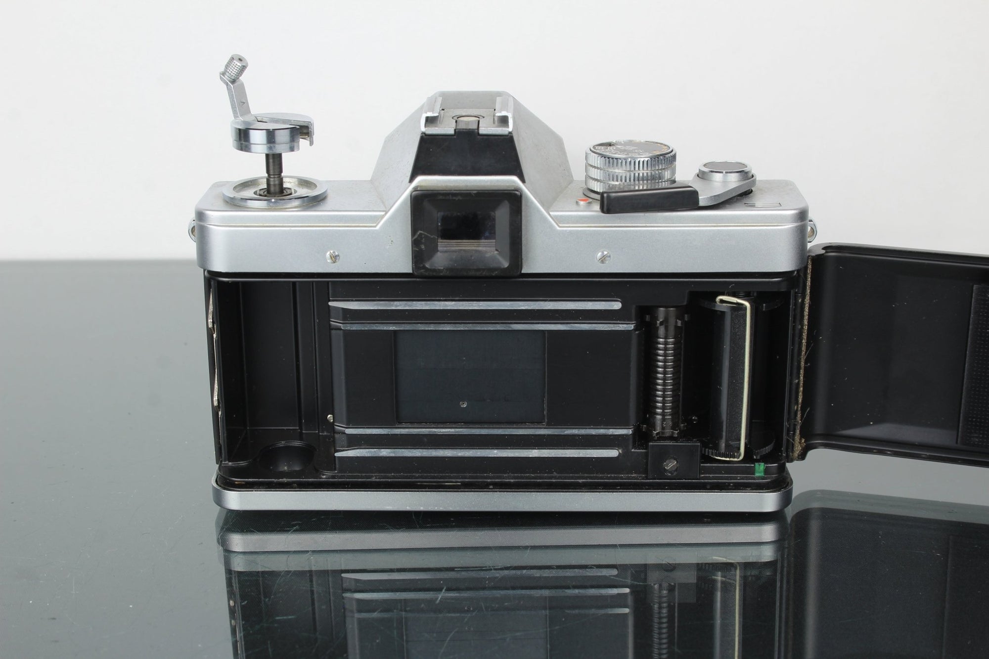 Praktica MTL3 + Praktica 80 - 200mm 1:4.5 lens - Dutch|Thrift