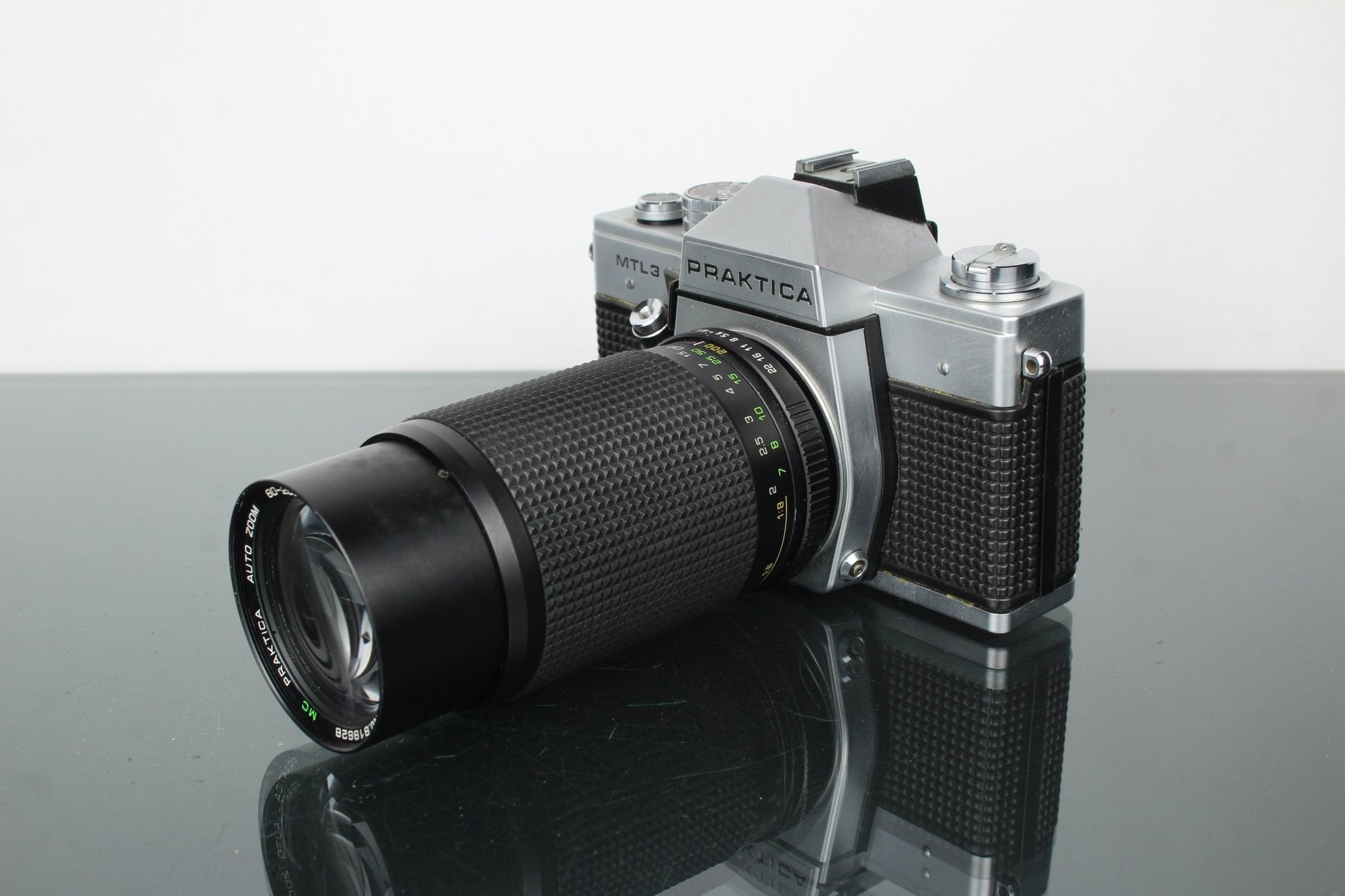 Praktica MTL3 + Praktica 80 - 200mm 1:4.5 lens - Dutch|Thrift