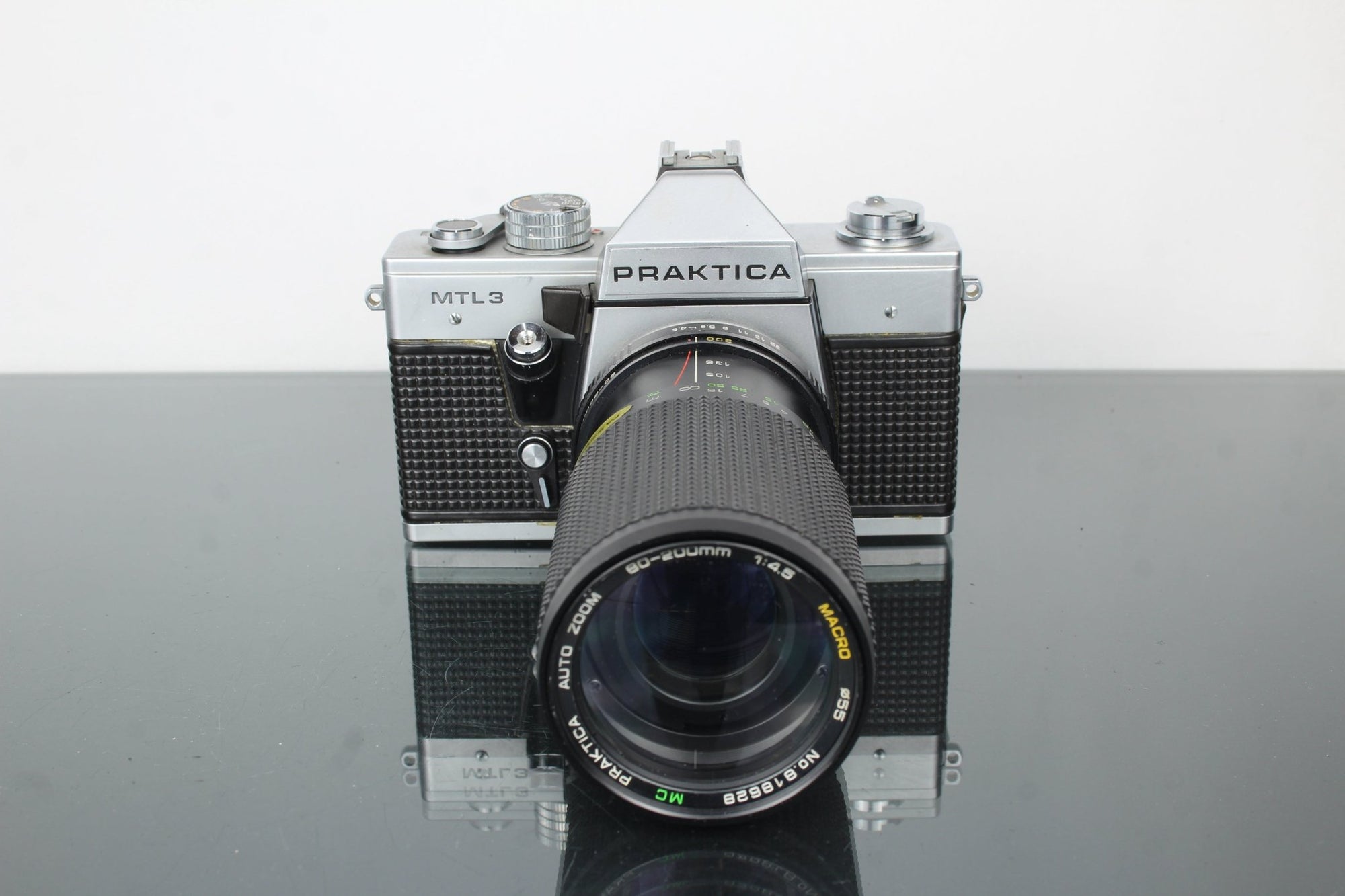 Praktica MTL3 + Praktica 80 - 200mm 1:4.5 lens - Dutch|Thrift