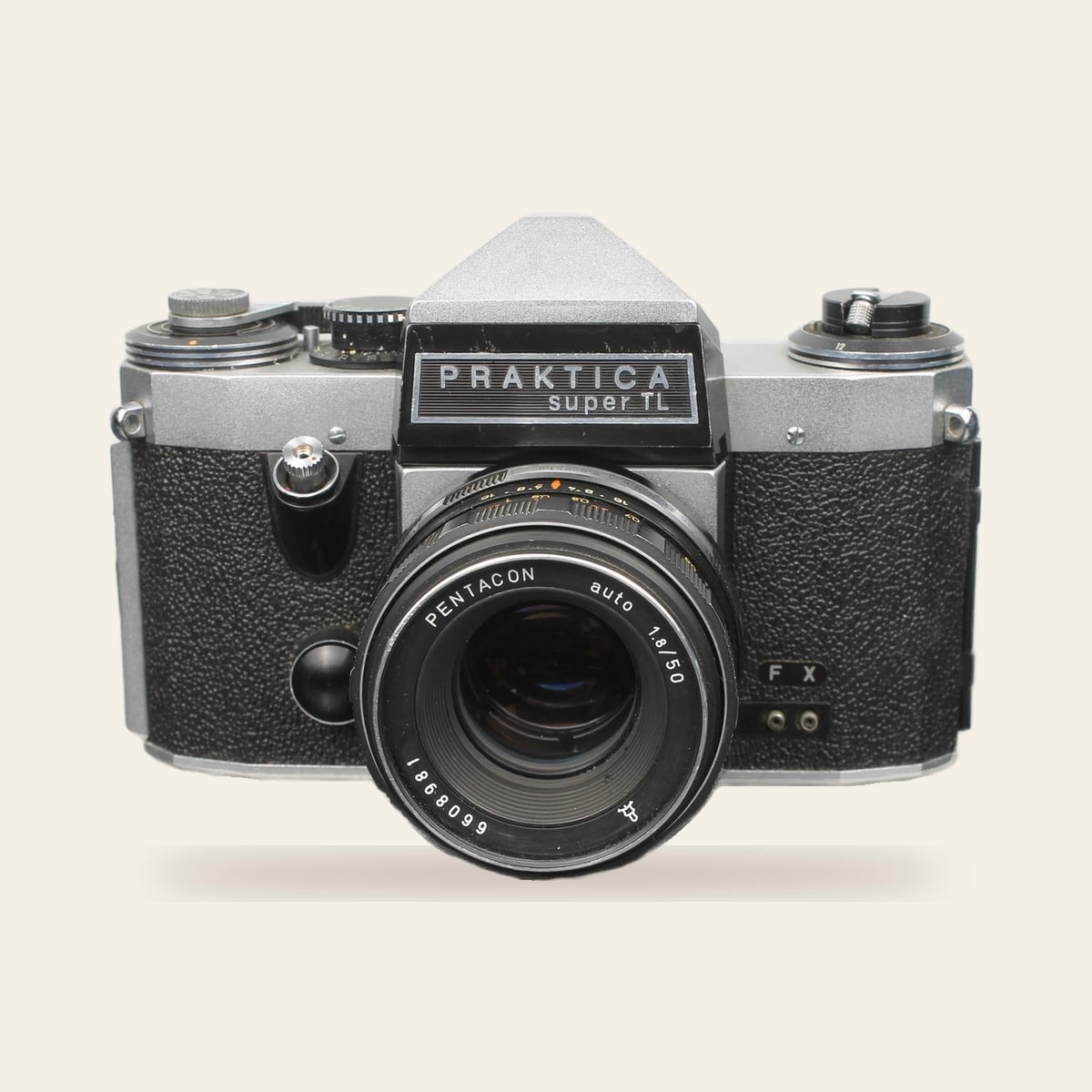 Praktica Super TL + Pentacon Auto 50mm f/1.8