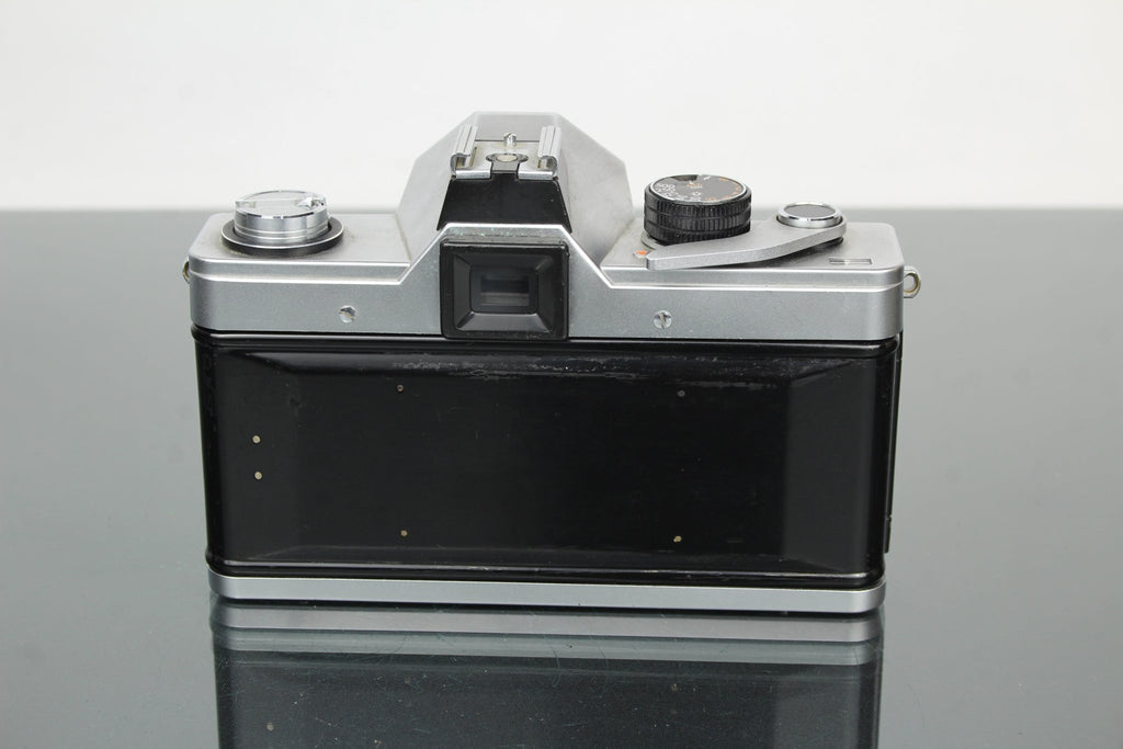 Praktica super TL2 + Pentacon electric 50mm 1.8 M42 lens - Dutch|Thrift