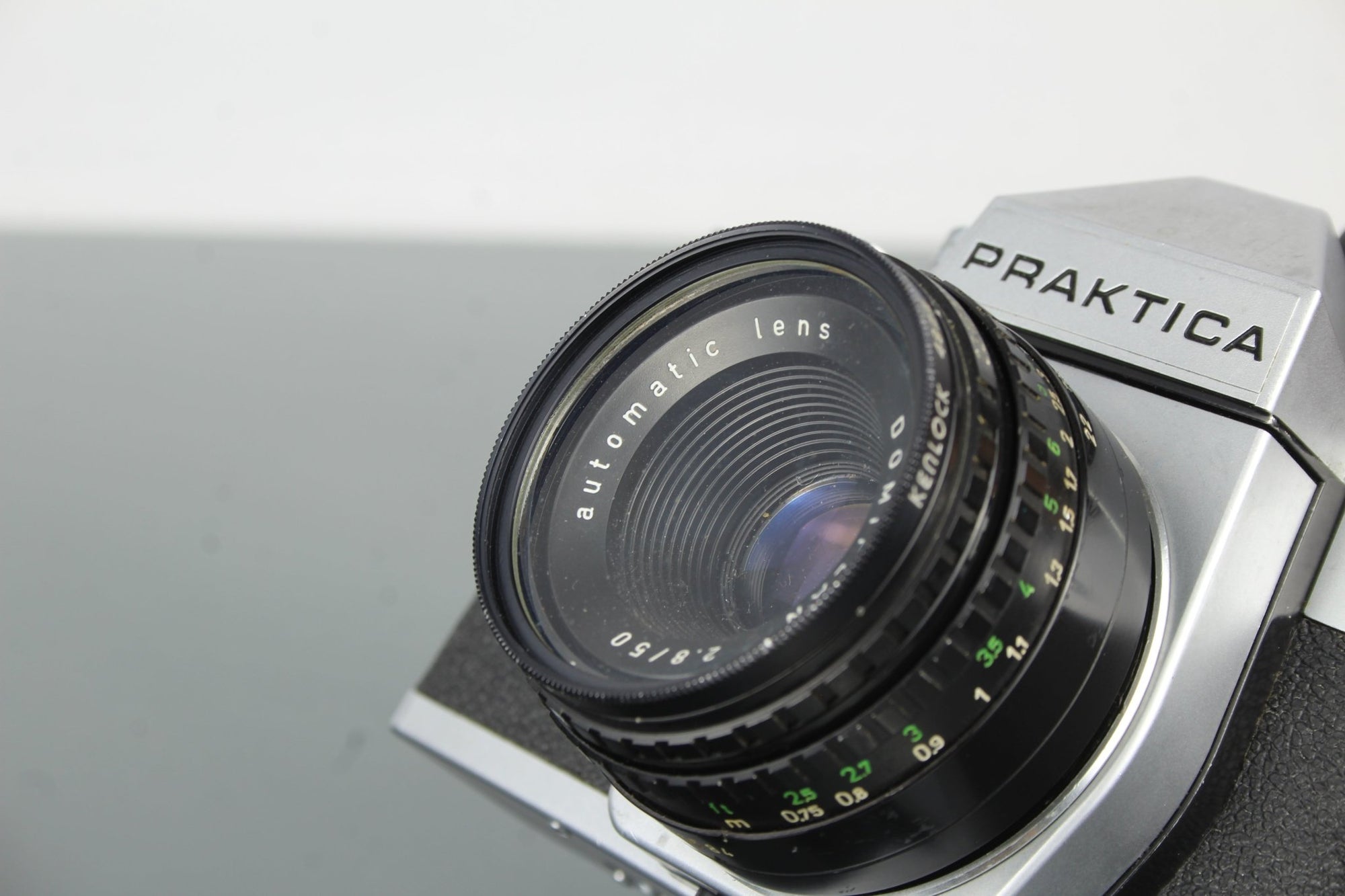 Praktica Super TL3 + Domiplan 50mm 2.8 M42 lens - Dutch|Thrift