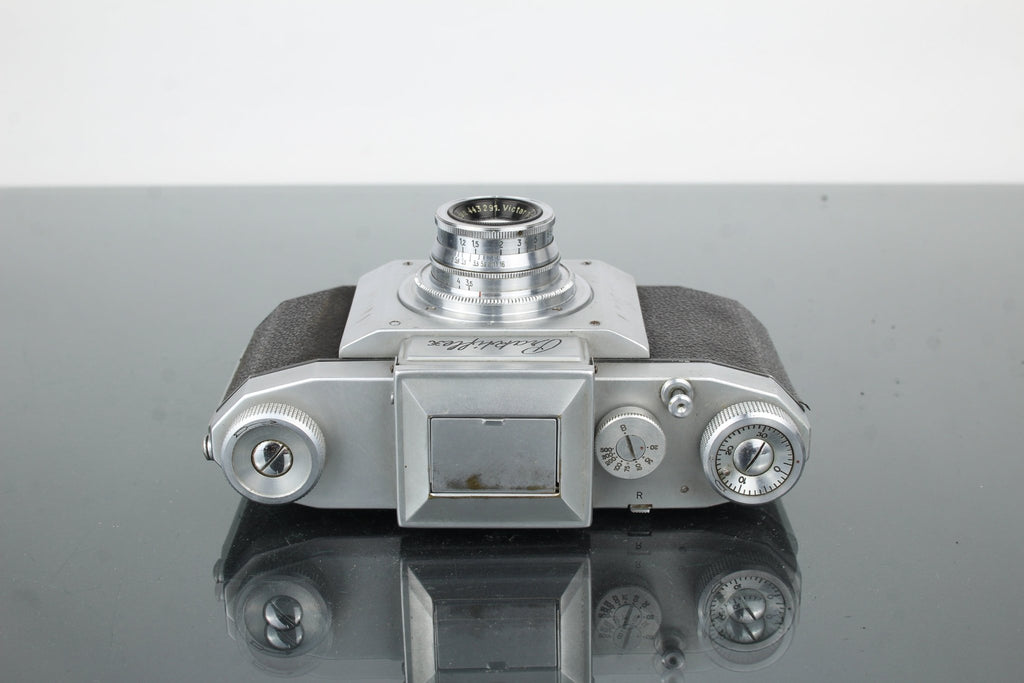 Praktiflex + 50mm f/3.5 lens - Dutch|Thrift