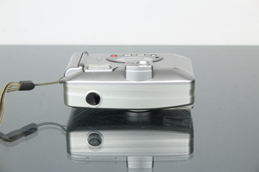 Revue 125 AF - D Zoom - Dutch|Thrift