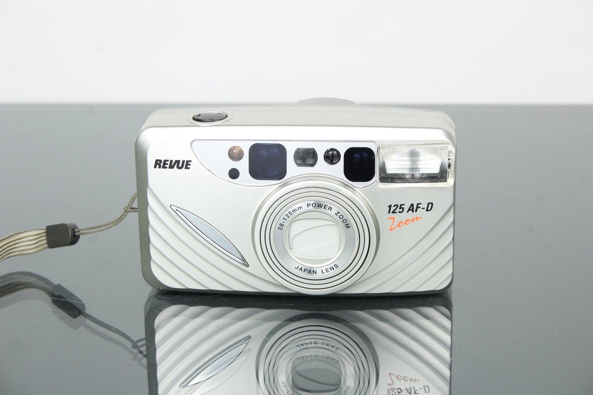 Revue 125 AF - D Zoom - Dutch|Thrift