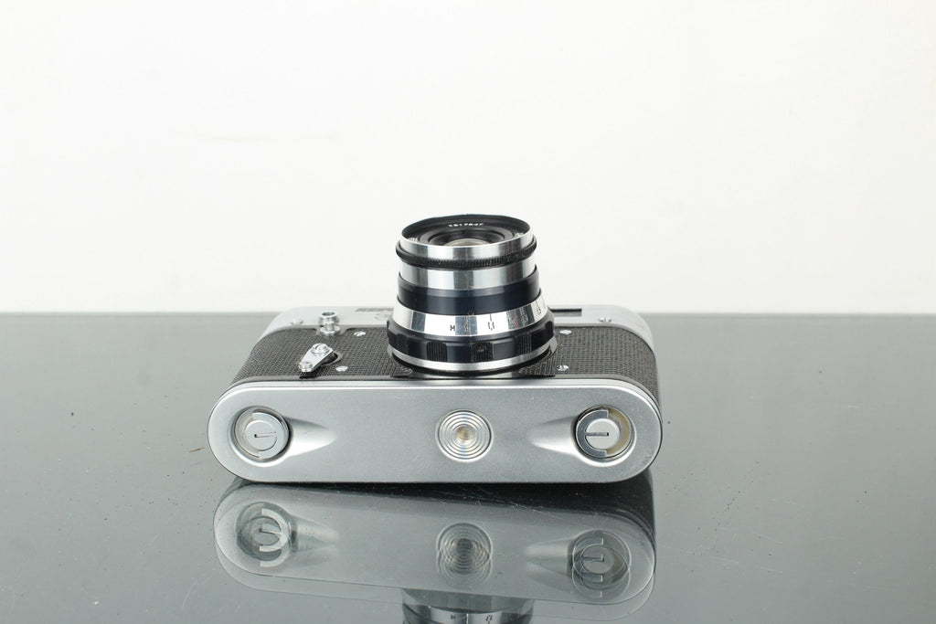 Revue 3 + 50mm Revue lens - Dutch|Thrift