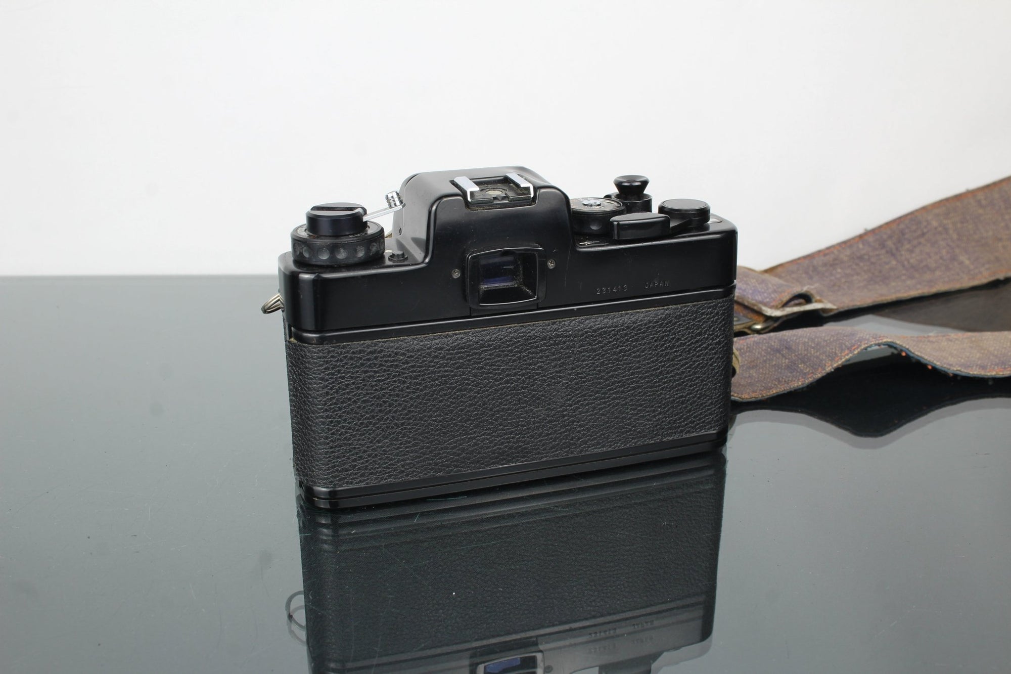 Revueflex 3003 + Revuenon 55mm 1.4 lens - Dutch|Thrift