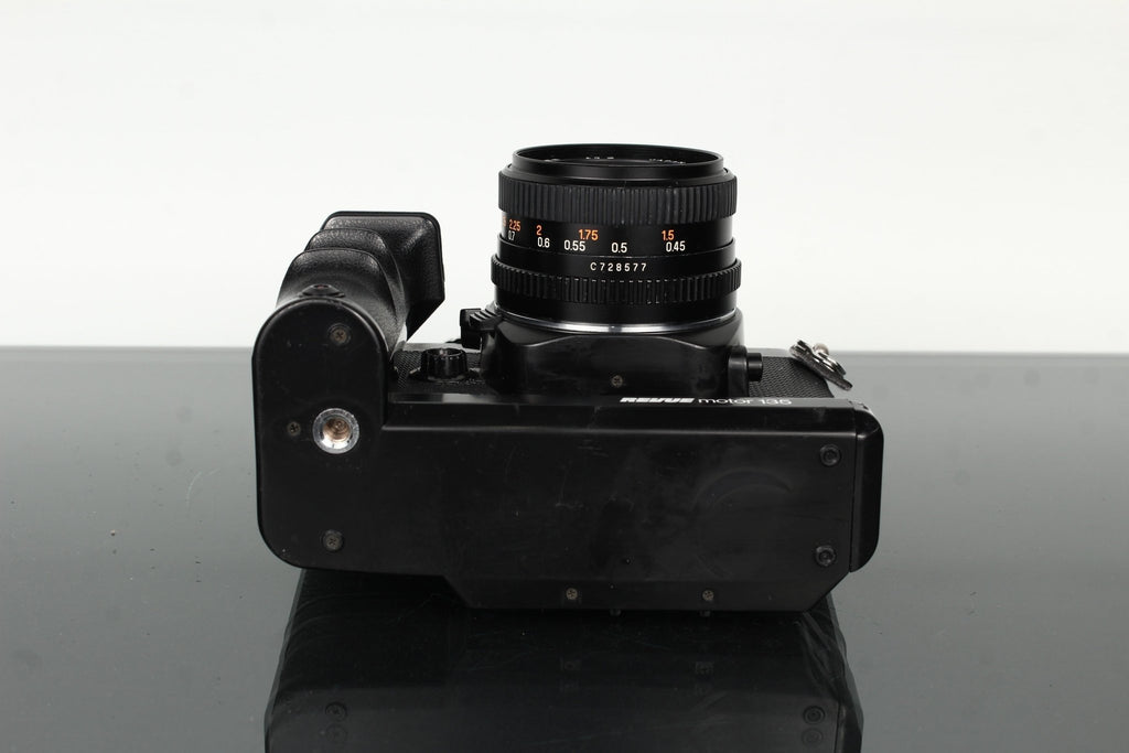 Revueflex AC2 + Auto Revuenon MC 1:1.7 49mm - Dutch|Thrift