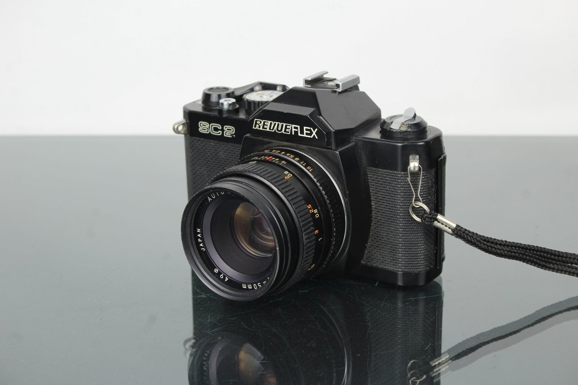 RevueFlex SC2 + Revuenon 50mm 1.9 lens - Dutch|Thrift