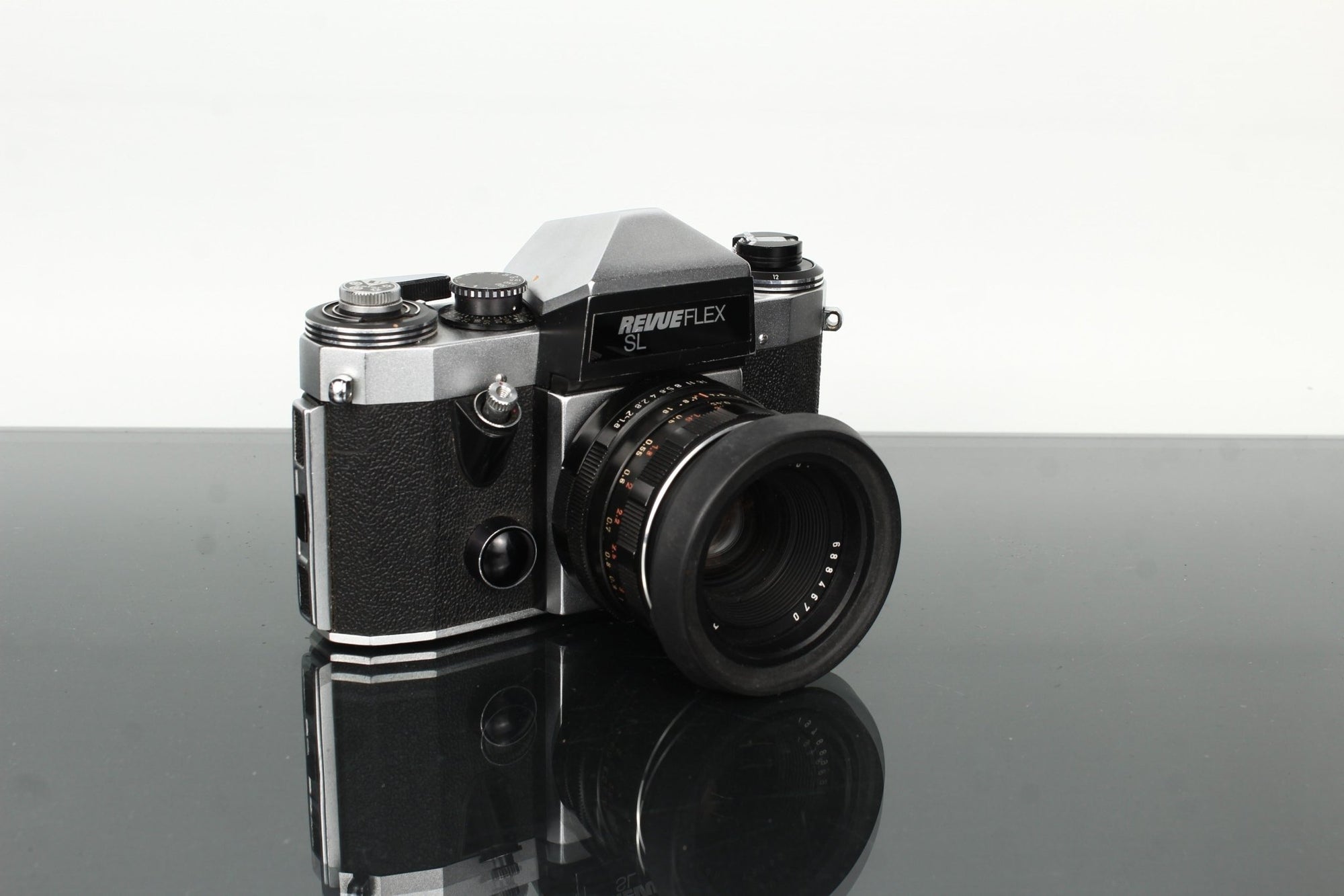 Revueflex SL + Auto Revuenon 1:1.8 50mm - Dutch|Thrift