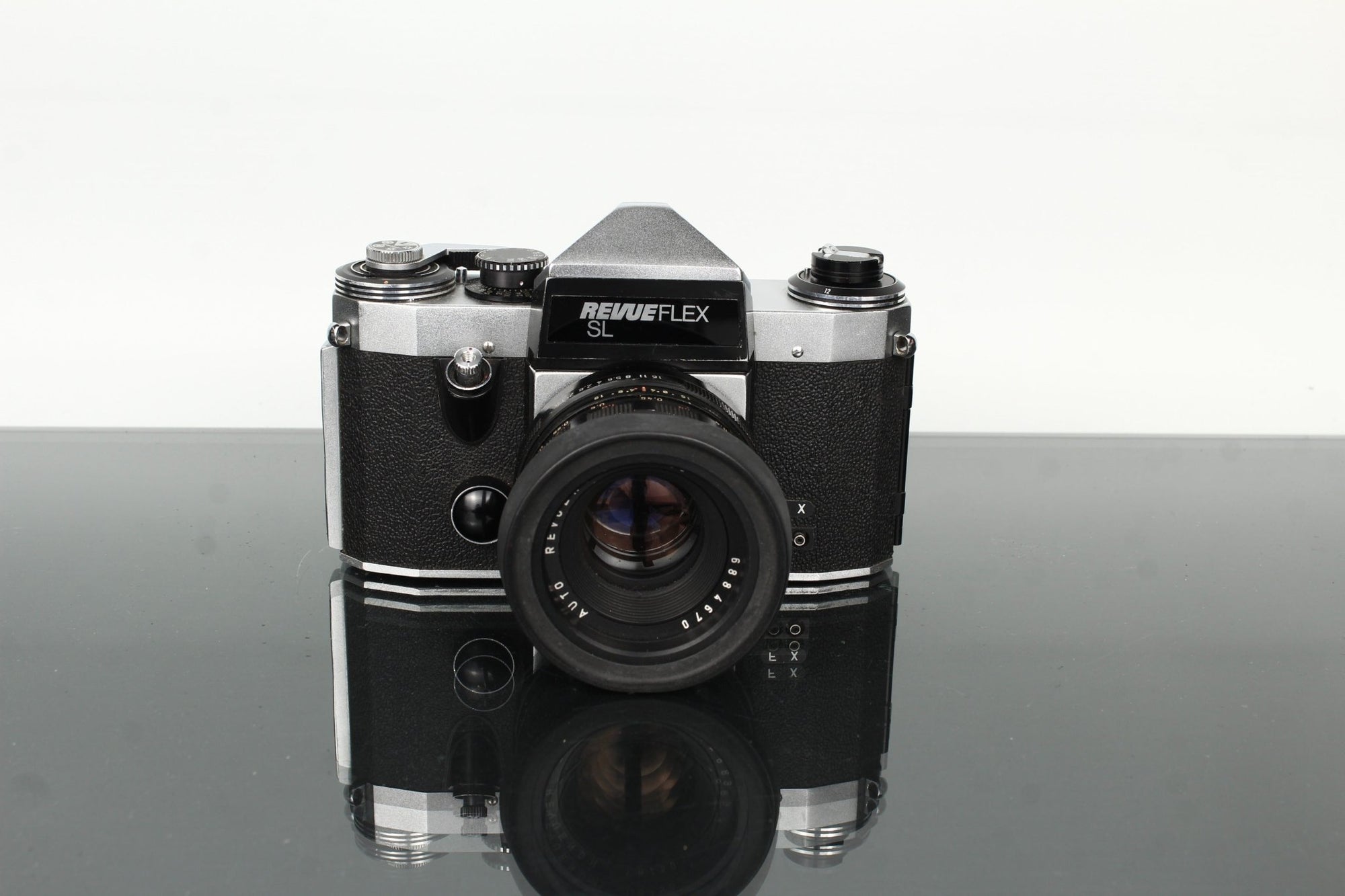 Revueflex SL + Auto Revuenon 1:1.8 50mm - Dutch|Thrift