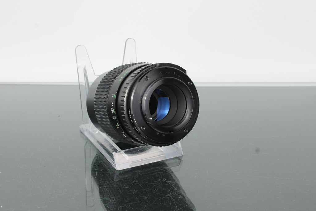 Revuenon 135mm f/2.8 - Dutch|Thrift