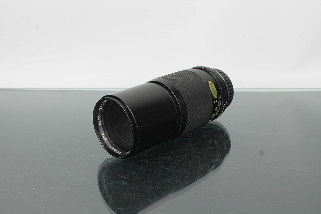 Revuenon 300mm f/5.6 - Dutch|Thrift