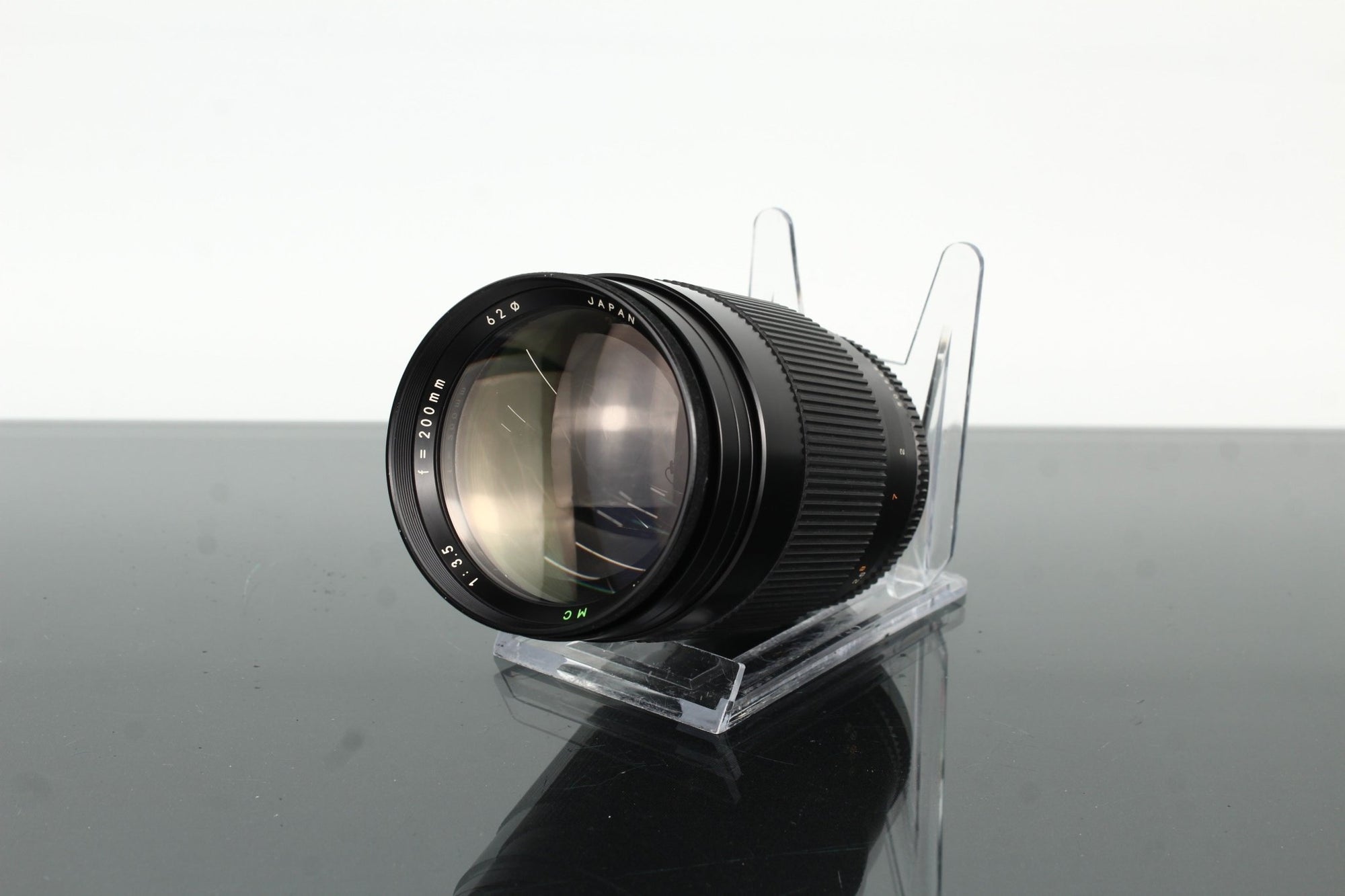 Revuenon MC 200mm f/3.5 Pentax PK Mount - Dutch|Thrift