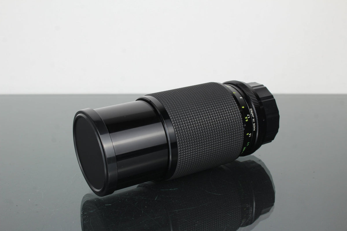 Revuenon Zoom 1:4.5 f=80 - 200mm M42 Mount - Dutch|Thrift