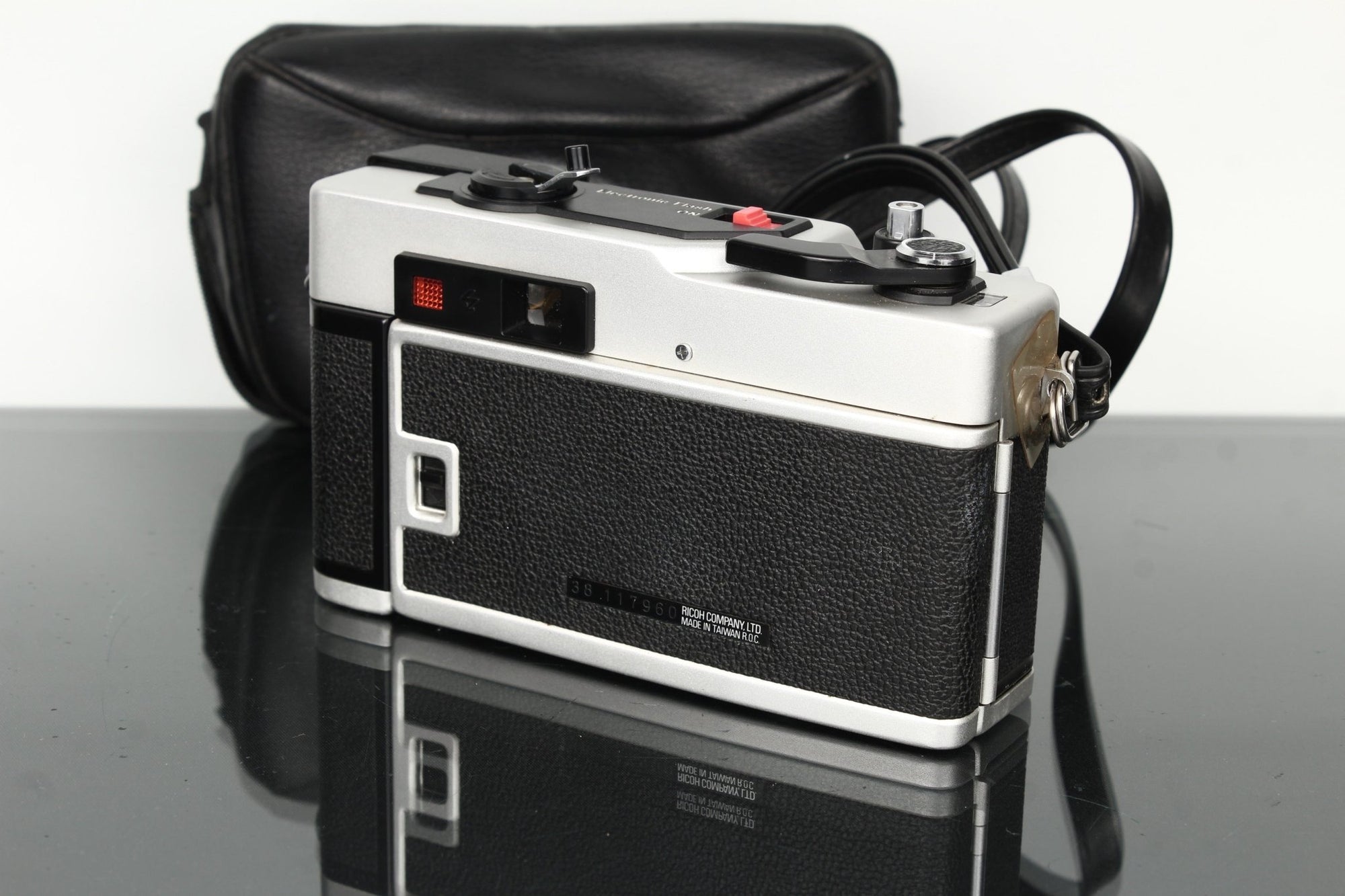 Ricoh 35 EF - Dutch|Thrift